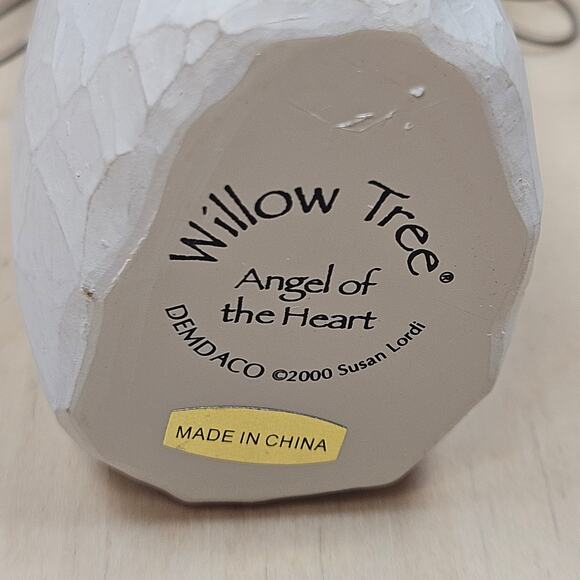 Willow Tree Angel of the Heart Small Demdaco #26024 Susan Lordi 2000 New in Box - Picture 7 of 8